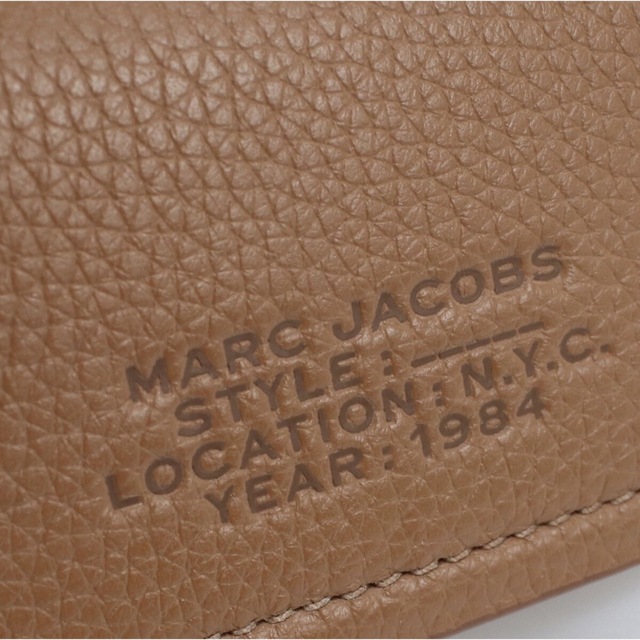 MARC JACOBS(マークジェイコブス)のMARC JACOBS THE MEDIUM TRIFOLD 3つ折り財布 レディースのファッション小物(財布)の商品写真