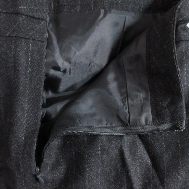 INED(イネド)のイネド スカート フレア ひざ丈 バックファスナー ウール ストライプ 2 黒 レディースのスカート(ひざ丈スカート)の商品写真