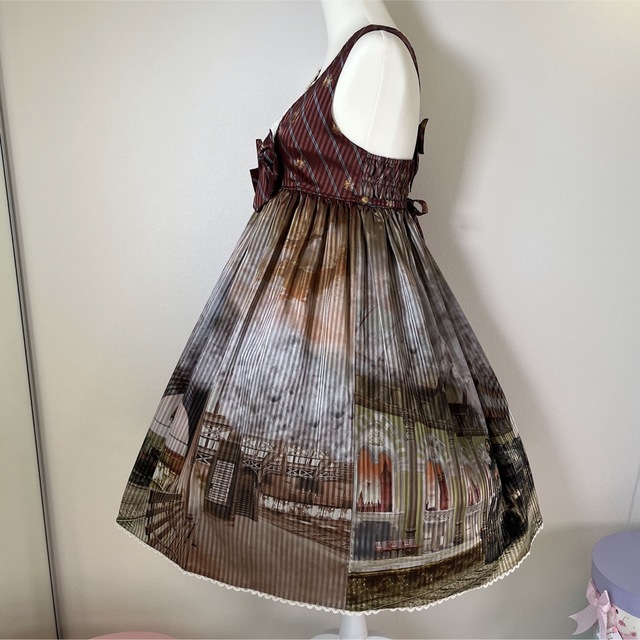 アリスアンドザパイレーツ　蒸気機関と霧の街の幻柄スカート