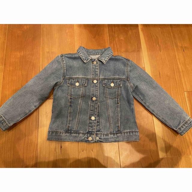 ZARA KIDS(ザラキッズ)のデニムジャケット キッズ/ベビー/マタニティのキッズ服女の子用(90cm~)(ジャケット/上着)の商品写真