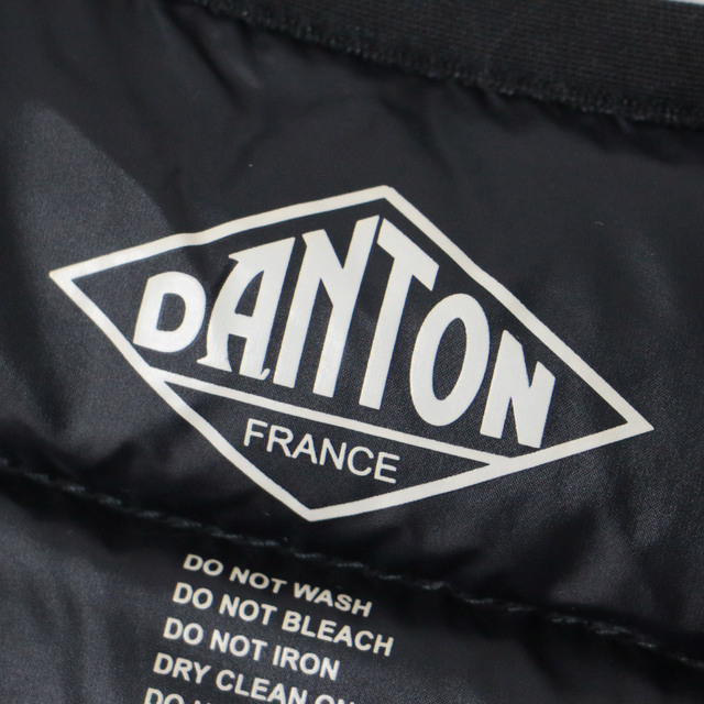 DANTON ダントン ダウンジャケット アウター ブラック 黒 34 XS ショート丈 インナーダウン 長袖 クルーネック ロゴ ワンポイント ノーカラー ベーシック 着回し 通勤 デイリー カジュアル 【レディース】【中古】【K3645】