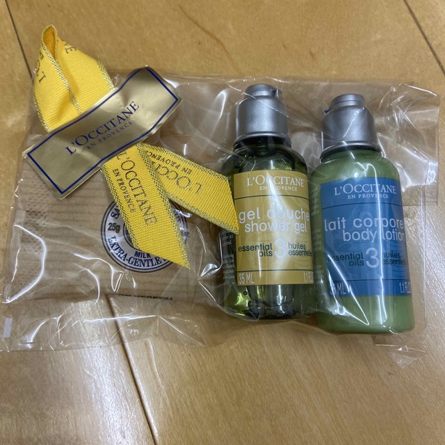 L'OCCITANE(ロクシタン)のロクシタン　シャワージェル&ボディローション&サボン コスメ/美容のキット/セット(サンプル/トライアルキット)の商品写真