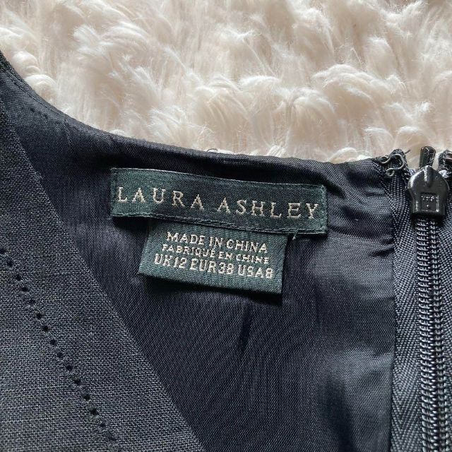 LAURA ASHLEY(ローラアシュレイ)のリネン100%♡ローラアシュレイ　ノースリーブワンピース　ブラック　大きいサイズ レディースのワンピース(ひざ丈ワンピース)の商品写真