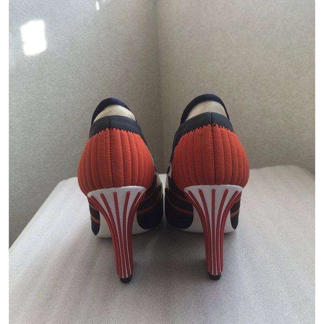 FENDI(フェンディ)の新品✴︎フェンデｨ  パンプス  マルチカラーテクニカルメッシュ レディースの靴/シューズ(ハイヒール/パンプス)の商品写真