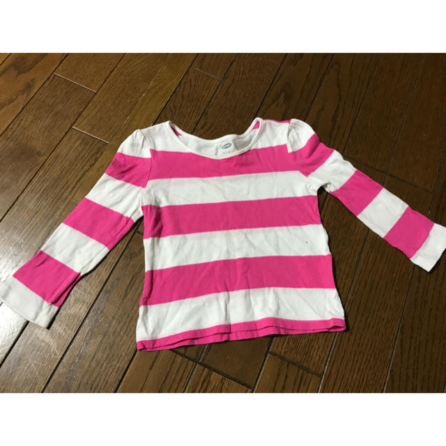 Old Navy(オールドネイビー)のOLD NAVY ピンクボーダーロンTシャツ キッズ/ベビー/マタニティのキッズ服女の子用(90cm~)(Tシャツ/カットソー)の商品写真