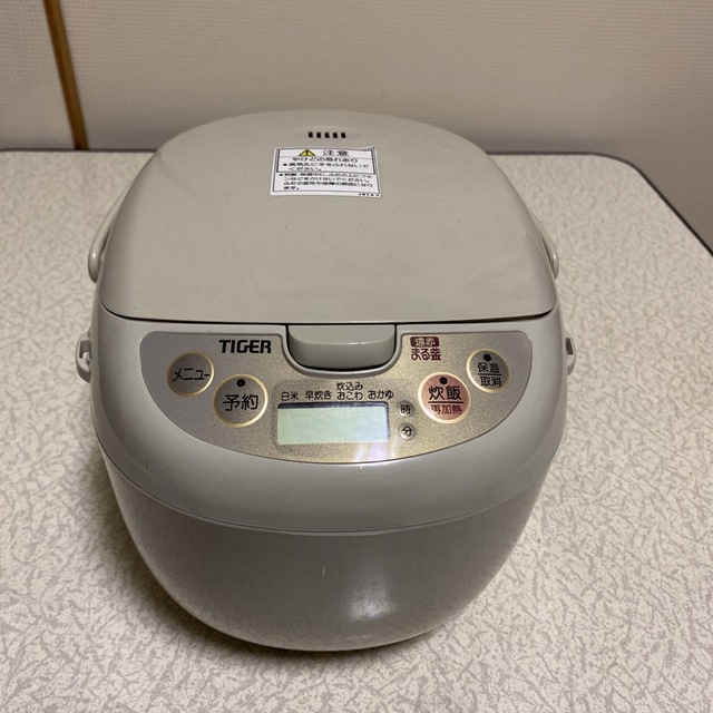 TIGER - TIGER 炊飯器3合97年製日本製の通販 by AK's shop TIGER - TIGER 炊飯器3合97年製日本製の通販 by AK's shop