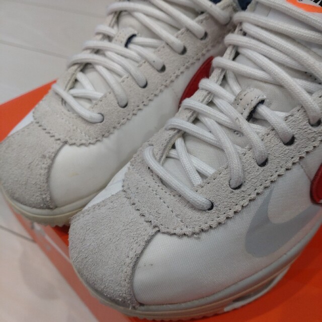 NIKE(ナイキ)のsacai NIKEズームコルテッツ23cm レディースの靴/シューズ(スニーカー)の商品写真