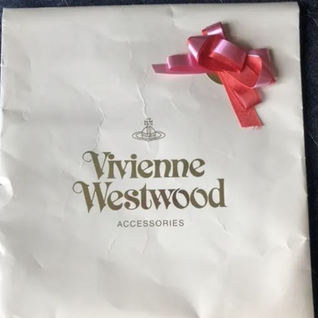 Vivienne Westwood(ヴィヴィアンウエストウッド)のヴィヴィアン　ウェストウッド　パンダハンカチ レディースのファッション小物(ハンカチ)の商品写真