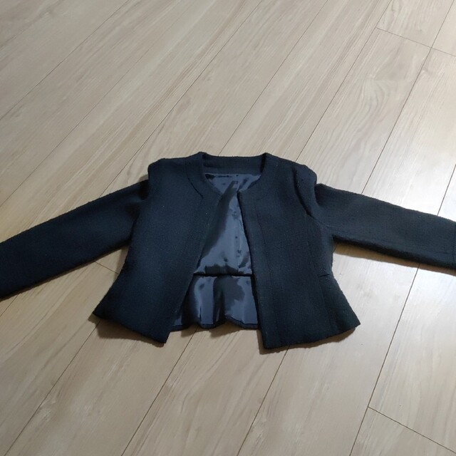 コムサエンジェル　ジャケット黒　120サイズ キッズ/ベビー/マタニティのキッズ服女の子用(90cm~)(ジャケット/上着)の商品写真