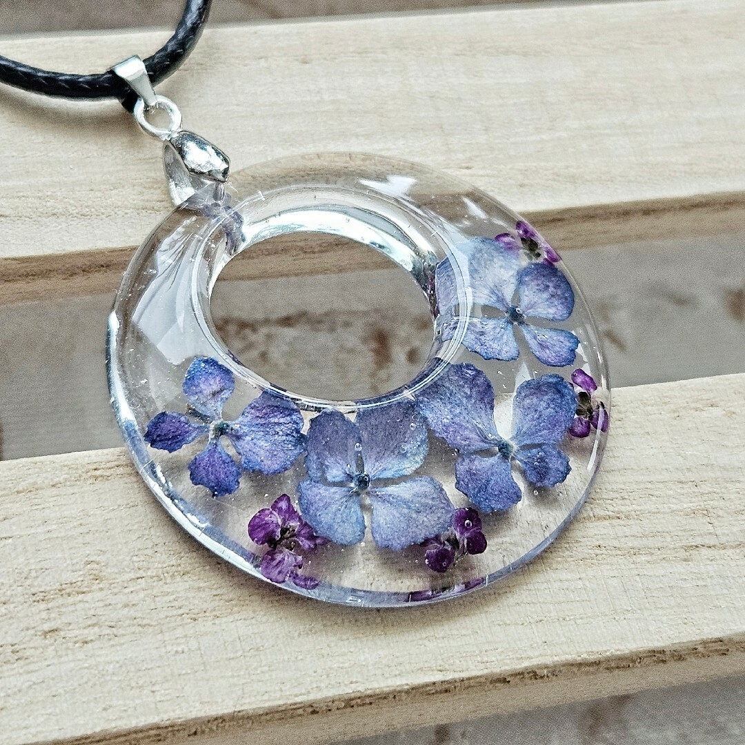 紫陽花～* 大ぶりネックレス ハンドメイドのアクセサリー(ネックレス)の商品写真