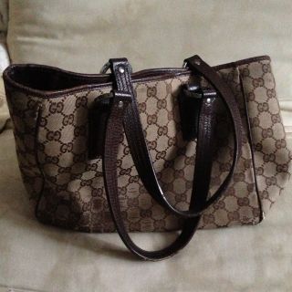 グッチ(Gucci)のGUCCIのバッグ(ハンドバッグ)