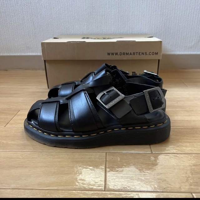 Dr.Martens(ドクターマーチン)の【 Dr.Martin 】 KASSION black 38 レディースの靴/シューズ(サンダル)の商品写真