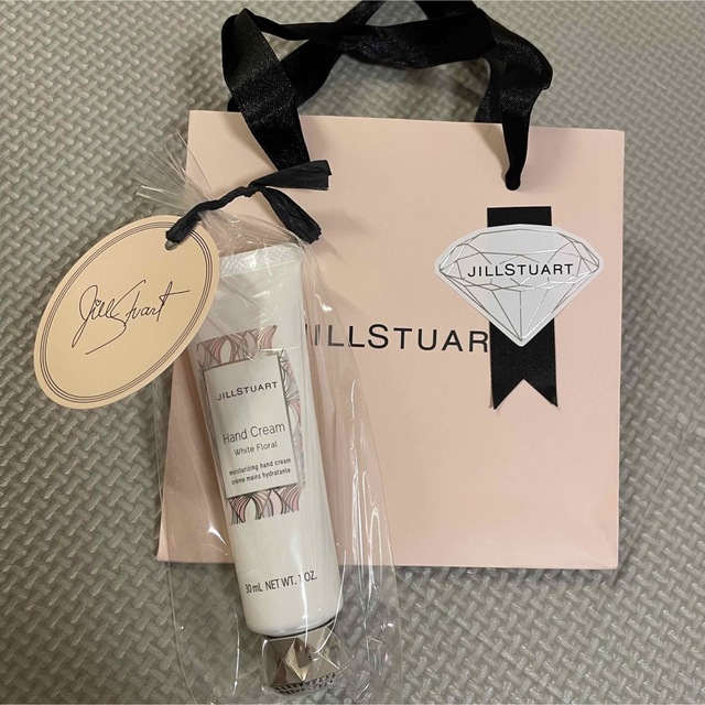 JILLSTUART(ジルスチュアート)の値下げ　新品未開封　JILLSUTUART ハンドクリーム コスメ/美容のボディケア(ハンドクリーム)の商品写真