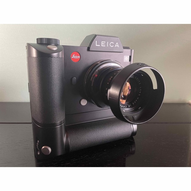 LEICA(ライカ)の中古品　leica ライカ SL Type601 ハンドグリップセット スマホ/家電/カメラのカメラ(ミラーレス一眼)の商品写真