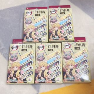 キメツノヤイバ(鬼滅の刃)の【 新品 】鬼滅の刃 絆創膏【５個セット】(キャラクターグッズ)