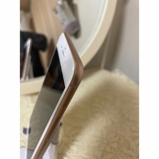 iPhone(アイフォーン)のiPhone8plus 256G ピンクゴールド美品 ジャンク スマホ/家電/カメラのスマートフォン/携帯電話(スマートフォン本体)の商品写真