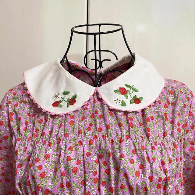 Strawberries and cream embroidery カラードレス 1