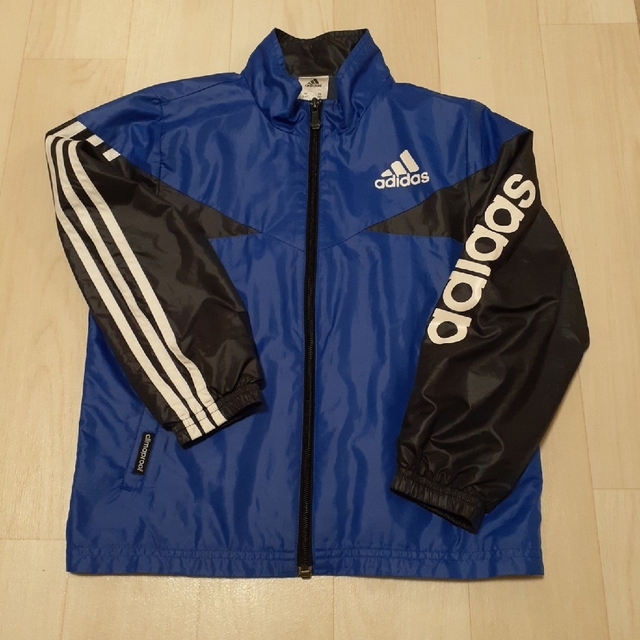 adidas(アディダス)のadidas　アディダス　120サイズ　上着　ジャンパー キッズ/ベビー/マタニティのキッズ服女の子用(90cm~)(ジャケット/上着)の商品写真