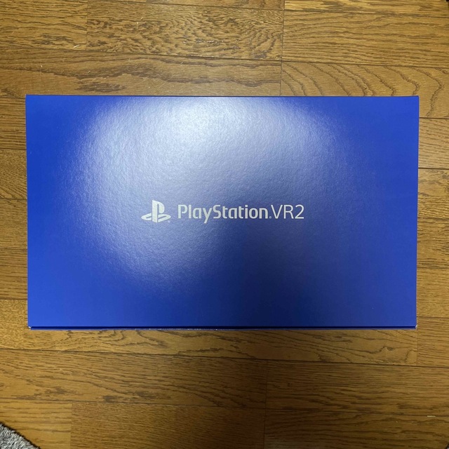 PlayStation VR(プレイステーションヴィーアール)のPlayStation VR2（CFIJ-17000）  エンタメ/ホビーのゲームソフト/ゲーム機本体(家庭用ゲーム機本体)の商品写真