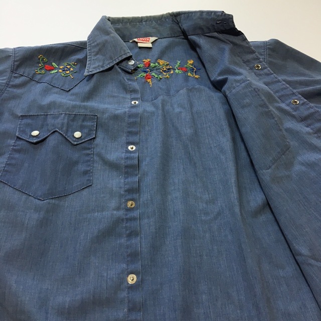 Levi's(リーバイス)の10. 【リーバイス】 ウエスタンシャツ 刺繍 70年代 アメリカ製 一点物！ メンズのトップス(シャツ)の商品写真