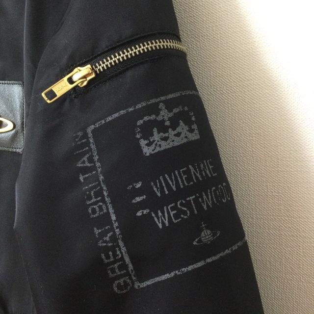 Vivienne Westwood(ヴィヴィアンウエストウッド)のヴィヴィアンウエストウッドマン MA-1 ライダース ジャケット メンズのジャケット/アウター(ライダースジャケット)の商品写真