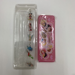 ディズニー(Disney)のDisney Princessの筆箱とストラップ6個のセット(キャラクターグッズ)