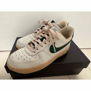 ナイキ(NIKE)のNIKE エアフォース1 '07 LV8 グリーン(スニーカー)