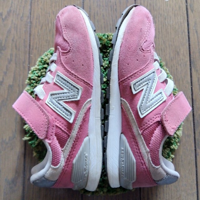 New Balance(ニューバランス)のNew Balance スニーカー（18.5/ピンク） キッズ/ベビー/マタニティのキッズ靴/シューズ(15cm~)(スニーカー)の商品写真