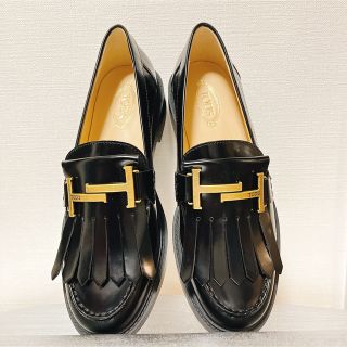 トッズ ローファー/革靴(レディース)の通販 900点以上 | TOD'Sの