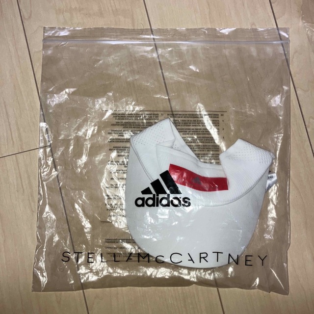 adidas by Stella McCartney(アディダスバイステラマッカートニー)のアディダスバイ ステラ マッカートニー サンバイザー スポーツ/アウトドアのテニス(その他)の商品写真