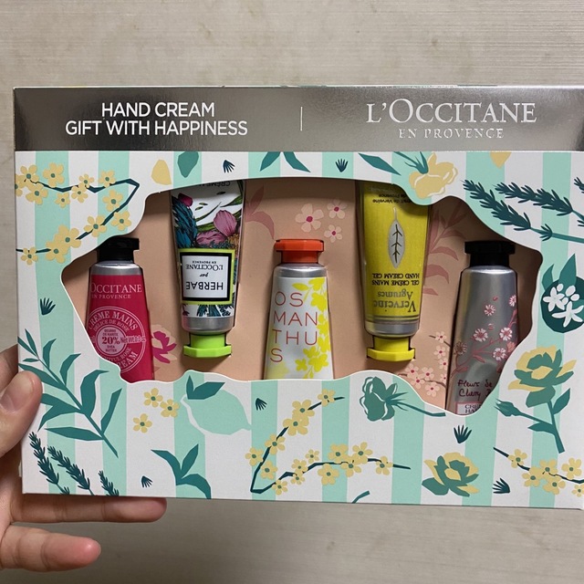 L'OCCITANE(ロクシタン)のロクシタンハンドクリーム コスメ/美容のボディケア(ハンドクリーム)の商品写真