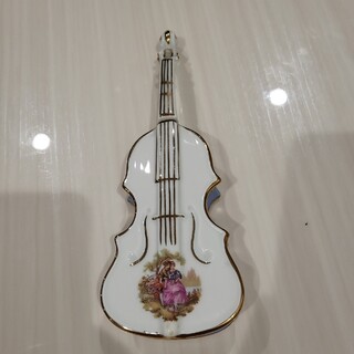 バイオリン型小物入れ　リモージュ(インテリア雑貨)