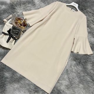 アドーア(ADORE)の♡美品 アドーア ADORE ワンピース 美シルエット アイボリー 38 M(ひざ丈ワンピース)