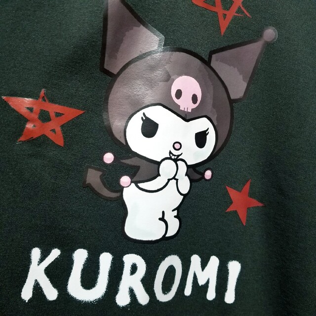 サンリオ(サンリオ)のサンリオ  クロミちゃん  新品  トレーナー  KUROMI  チャコルグレー メンズのトップス(スウェット)の商品写真