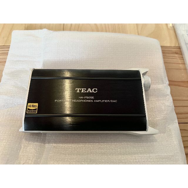 新品同様品】TEAC DAC搭載ポータブルヘッドホンアンプ HA-P50SEの通販