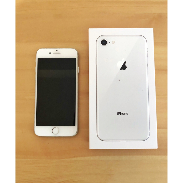 SIMフリー iPhone8 シルバー 64GB