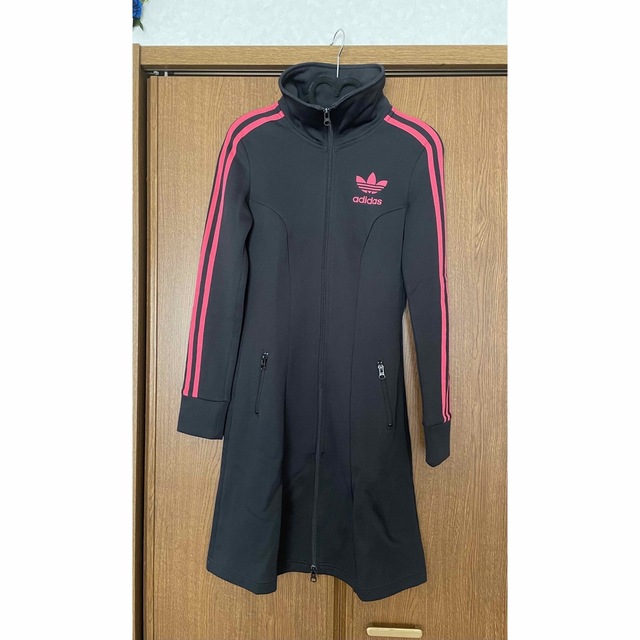 激レア 安室奈美恵着用 adidas ジャージワンピース 黒×ピンク M-