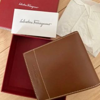 フェラガモ(Ferragamo)のフェラガモ　本革　二つ折り　男女兼用　財布(折り財布)