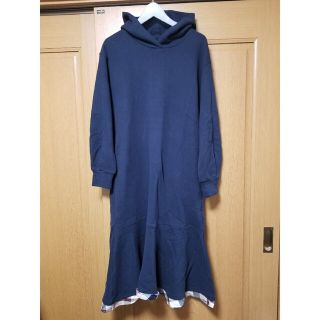 ブルーレーベルクレストブリッジ(BLUE LABEL CRESTBRIDGE)の【新品】ブルーレーベルクレストブリッジ　ワンピース　パーカー　38M　紺　608(ロングワンピース/マキシワンピース)