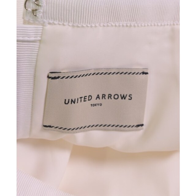 UNITED ARROWS(ユナイテッドアローズ)のUNITED ARROWS ひざ丈スカート 34(XS位) 白 【古着】【中古】 レディースのスカート(ひざ丈スカート)の商品写真