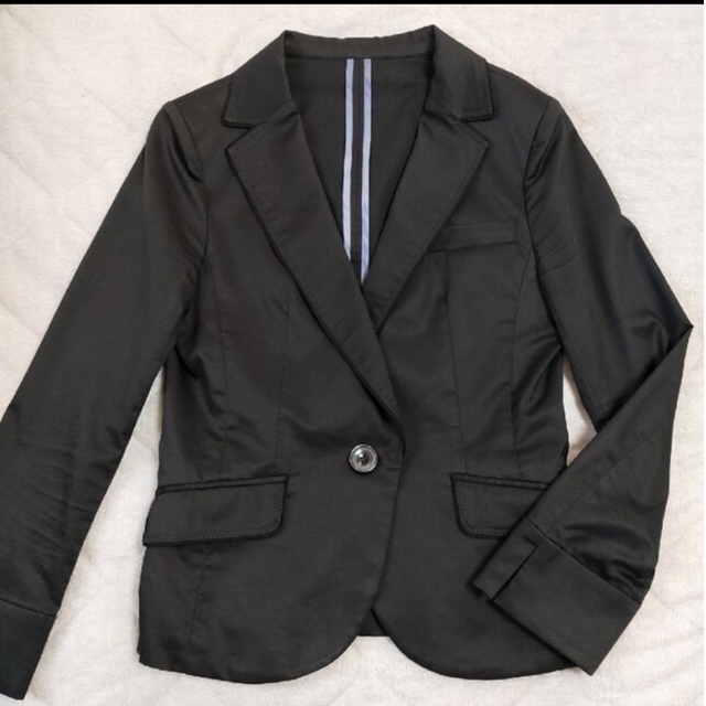 RU(アールユー)のマルイ RU　ジャケット　黒 レディースのジャケット/アウター(テーラードジャケット)の商品写真