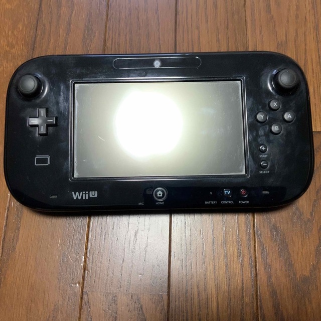 Wii U(ウィーユー)の【ジャンク】WiiU 本体　ゲームパッドセット エンタメ/ホビーのゲームソフト/ゲーム機本体(家庭用ゲーム機本体)の商品写真