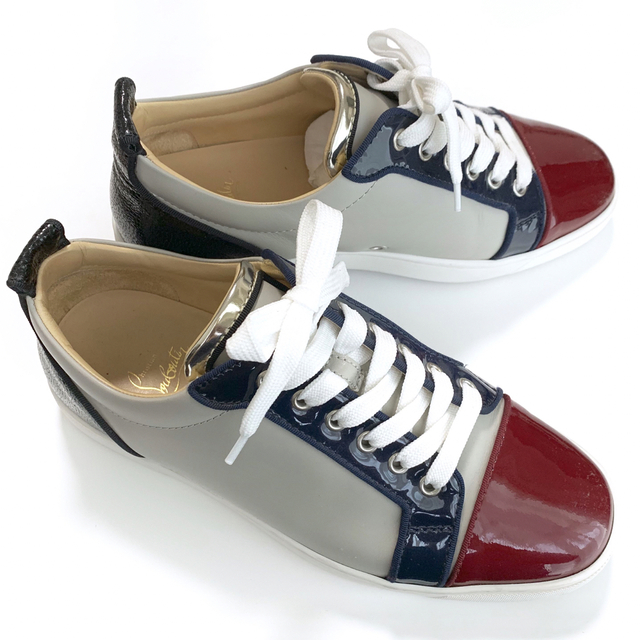 Christian Louboutin(クリスチャンルブタン)の【正規品】クリスチャンルブタン ルイスジュニア フラット／41 メンズの靴/シューズ(スニーカー)の商品写真