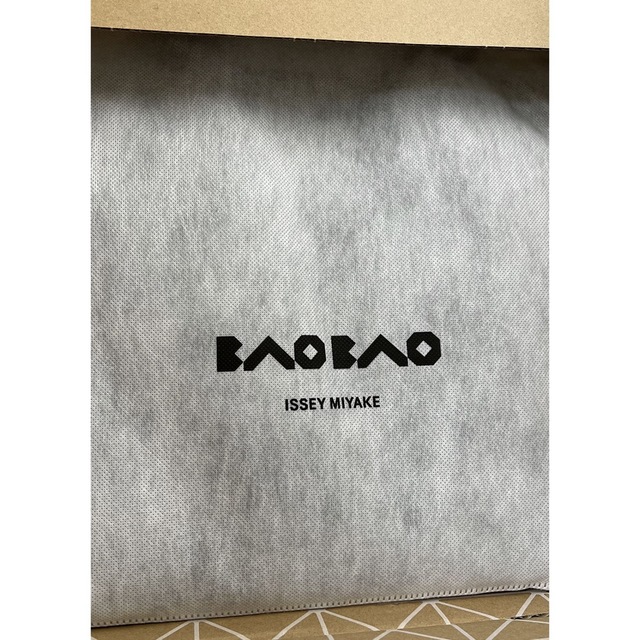 BaoBaoIsseyMiyake(バオバオイッセイミヤケ)のイッセイミヤケ　BAOBAO プリズム カンガルー　 レディースのバッグ(トートバッグ)の商品写真