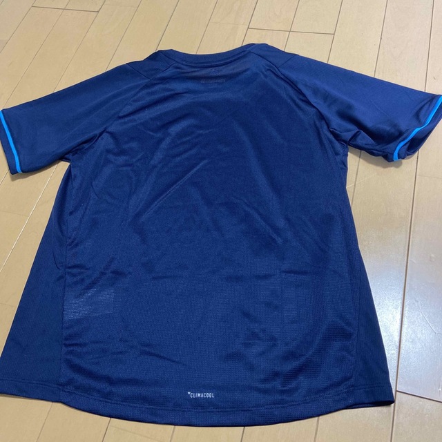 adidas Ｔシャツ　（子供１５０サイズ） 美品中古