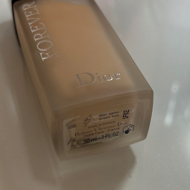 Dior(ディオール)のDIOR リキッド　ファンデーション　1N コスメ/美容のベースメイク/化粧品(ファンデーション)の商品写真