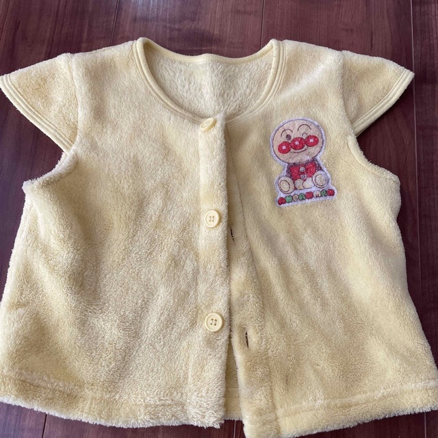 アンパンマン　チョッキ キッズ/ベビー/マタニティのキッズ服男の子用(90cm~)(パジャマ)の商品写真