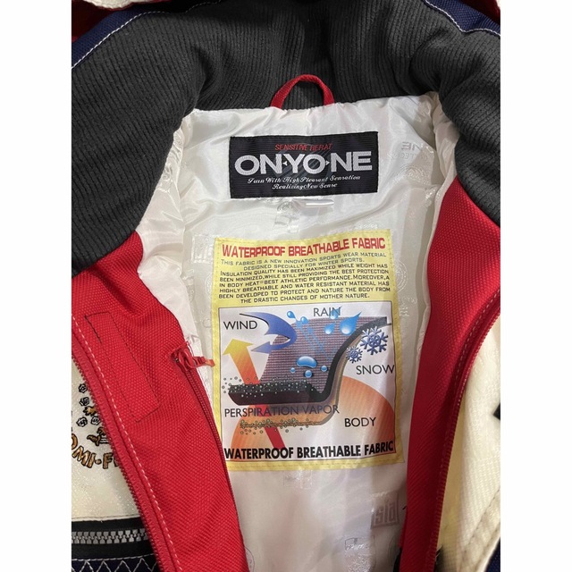 ONYONE(オンヨネ)のON YO NE FINLAND ALPINE SKI TEAM/スキーウェア スポーツ/アウトドアのスキー(ウエア)の商品写真