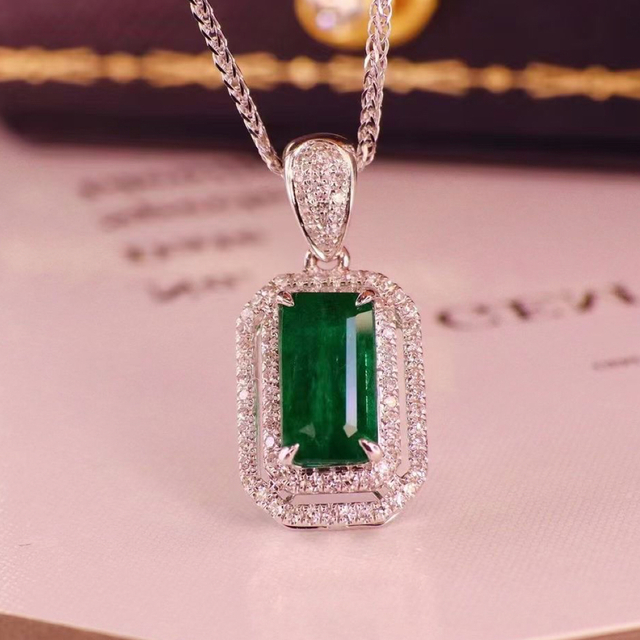 愛用 天然 ¥ k18 ペンダントトップ1.2ct ダイヤ エメラルド ネックレス