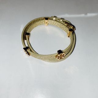 Tory Burchのブレスレットです。 | vrealitybolivia.com